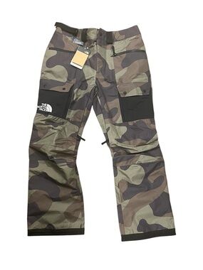 The North Face Men’s Slashback Cargo  Pant Dry Vent Size M